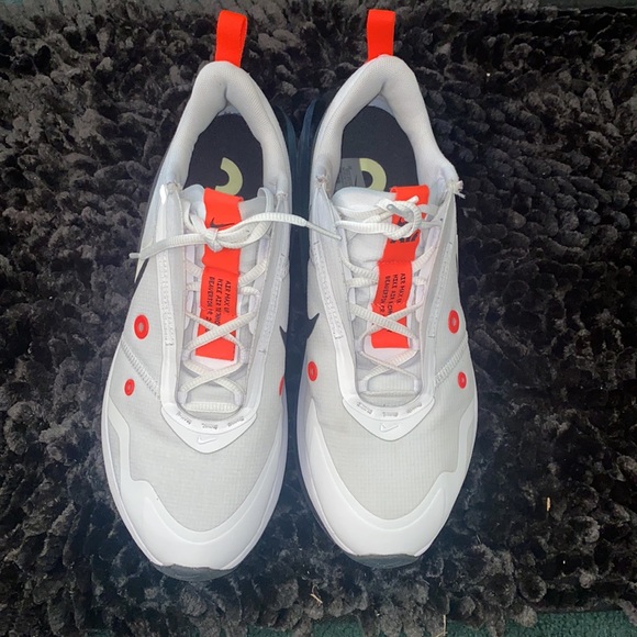 Sneakers - Picture 2 of 3